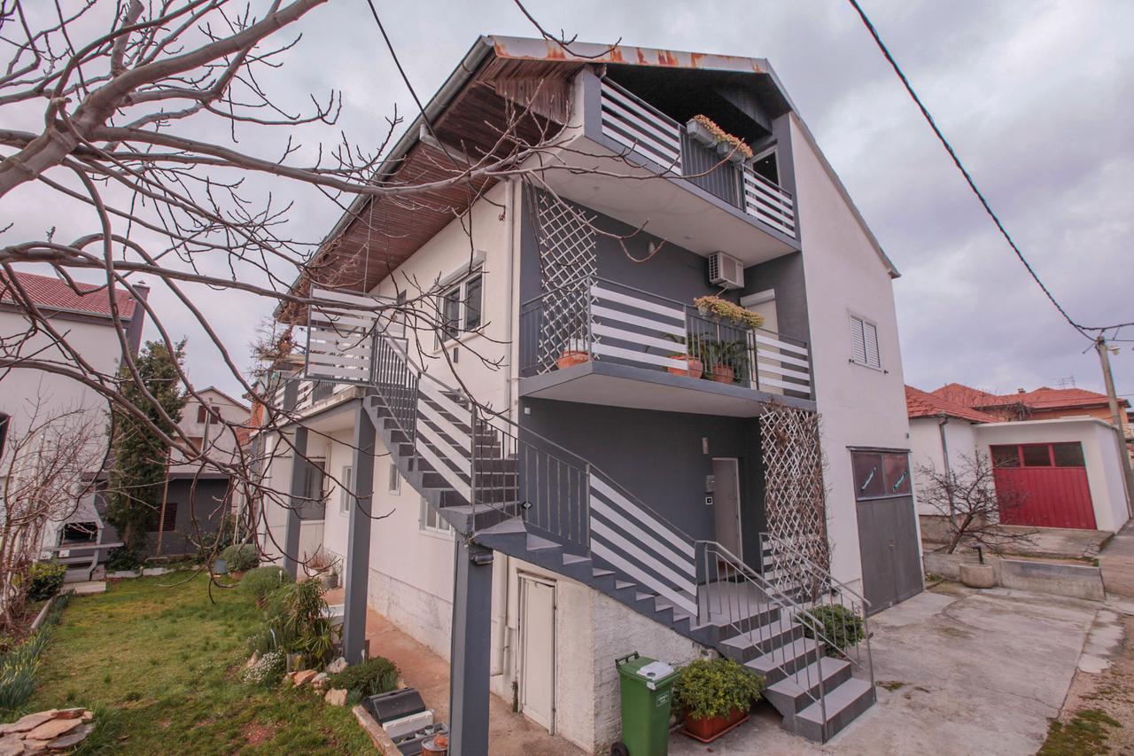 Apartment Sandra Zadar Exterior photo